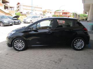 PEUGEOT 208 usata, con Autoradio