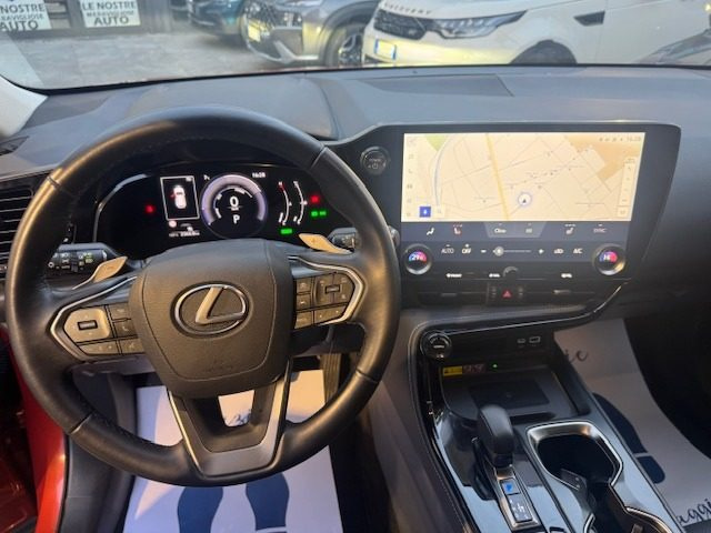 LEXUS NX 300h usata, con Chiusura centralizzata