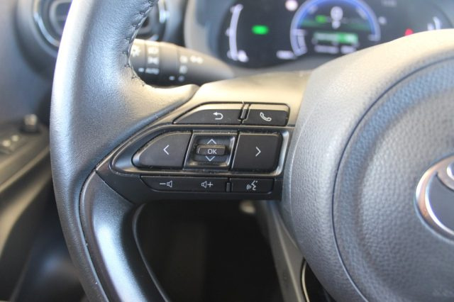 TOYOTA Yaris usata, con Specchietti laterali elettrici
