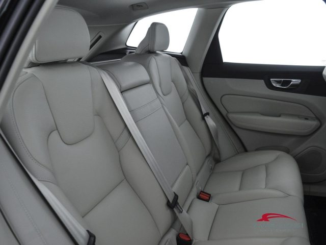 VOLVO XC60 usata 10