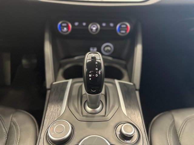 ALFA ROMEO Stelvio usata, con Specchietti laterali elettrici