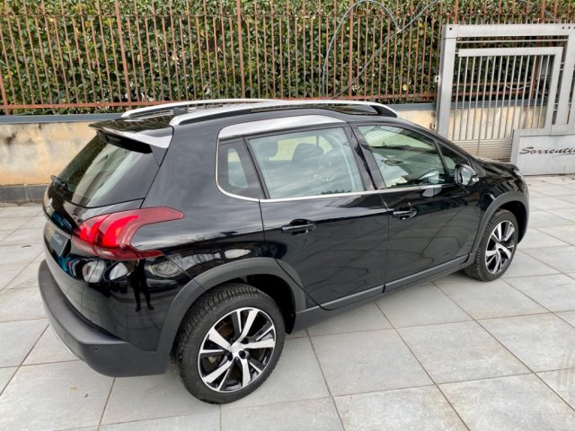 PEUGEOT 2008 usata, con Boardcomputer