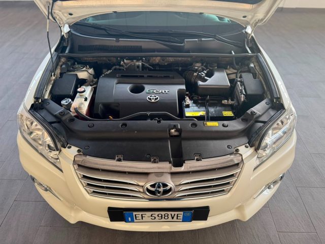 TOYOTA RAV 4 usata, con Vivavoce