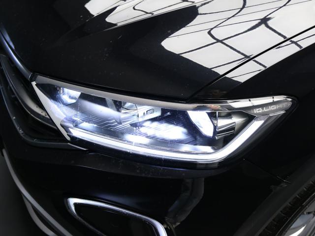 VOLKSWAGEN T-Roc usata, con Controllo automatico clima