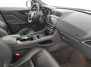 JAGUAR F-Pace usata, con Luci diurne LED