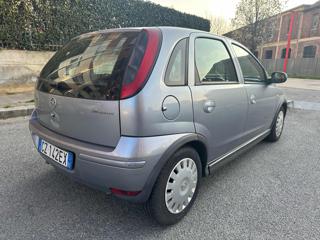 OPEL Corsa usata, con Climatizzatore