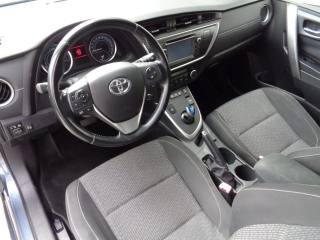 TOYOTA Auris usata, con Autoradio