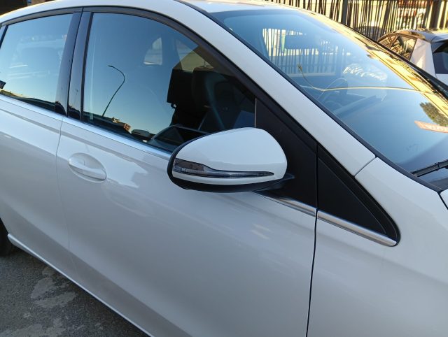 MERCEDES-BENZ B 180 usata, con Controllo elettronico della corsia