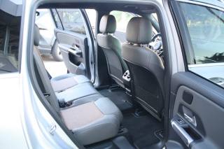 MERCEDES-BENZ EQB usata, con Sensori di parcheggio anteriori