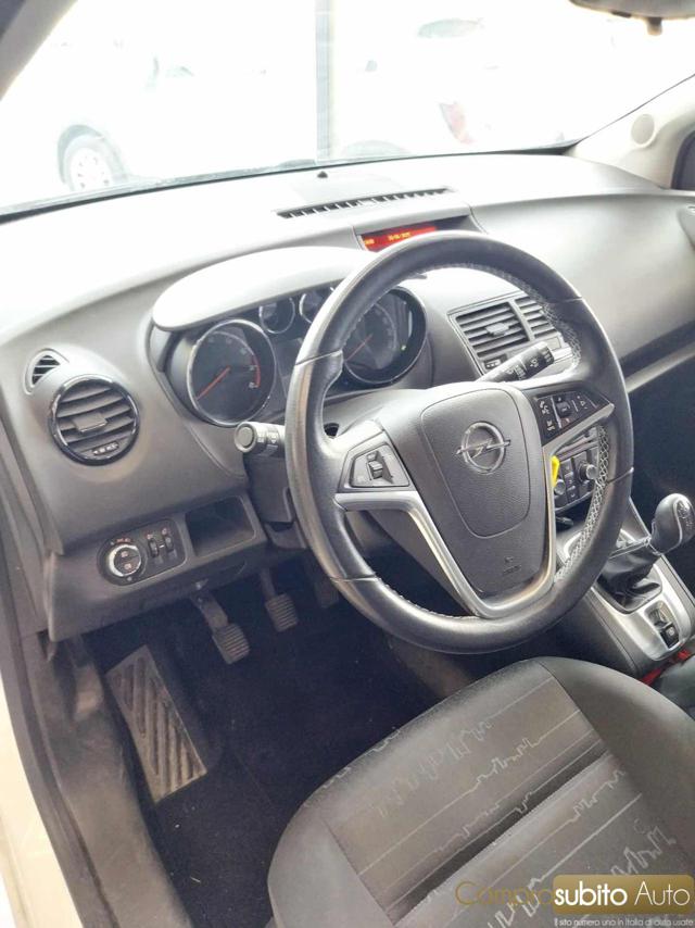 OPEL Meriva usata, con Controllo trazione
