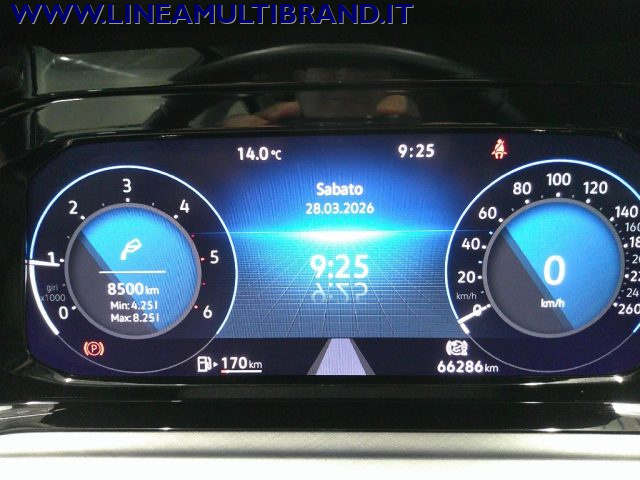 VOLKSWAGEN Golf usata, con USB