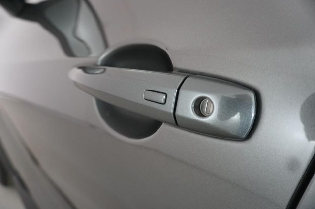 NISSAN Juke usata, con USB