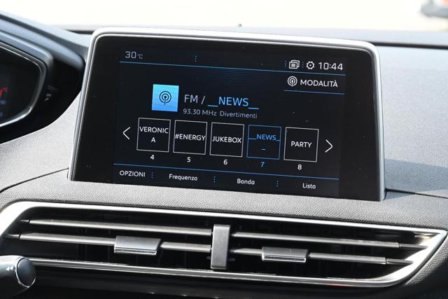 PEUGEOT 3008 usata, con Sistema di navigazione