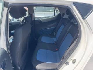 HYUNDAI i10 usata, con Controllo automatico clima