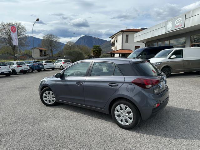 HYUNDAI i20 usata, con Airbag laterali