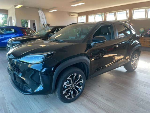 TOYOTA Yaris Cross usata, con Controllo automatico clima