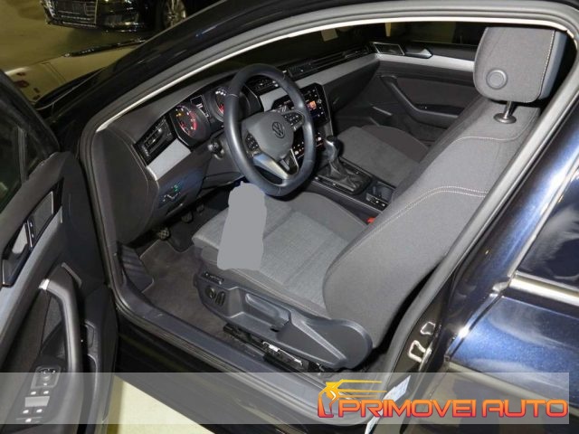 VOLKSWAGEN Passat Variant usata, con Airbag