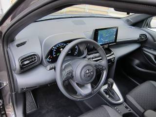 TOYOTA Yaris Cross usata, con Fari LED