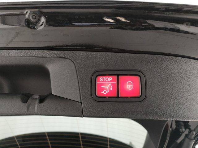 MERCEDES-BENZ GLA 200 usata, con USB