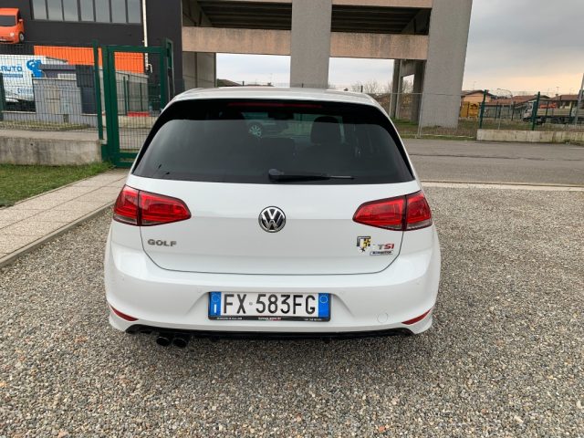 VOLKSWAGEN Golf usata, con Autoradio