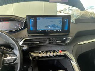 PEUGEOT 5008 usata, con Sistema di navigazione