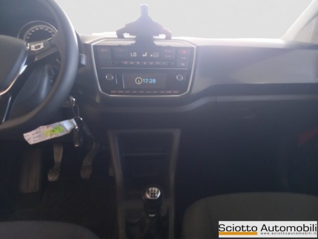 VOLKSWAGEN up! usata, con Bluetooth