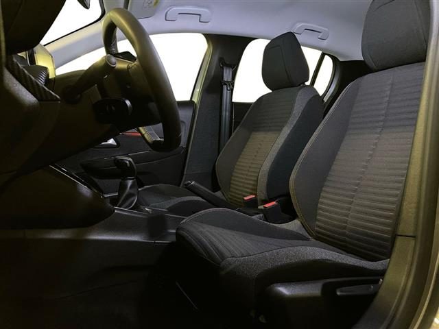 PEUGEOT 208 usata 9