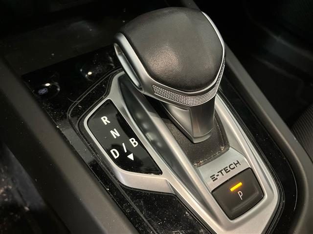 RENAULT Arkana usata, con Hill holder