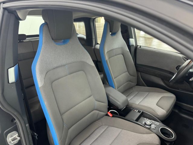 BMW i3 usata, con Autoradio