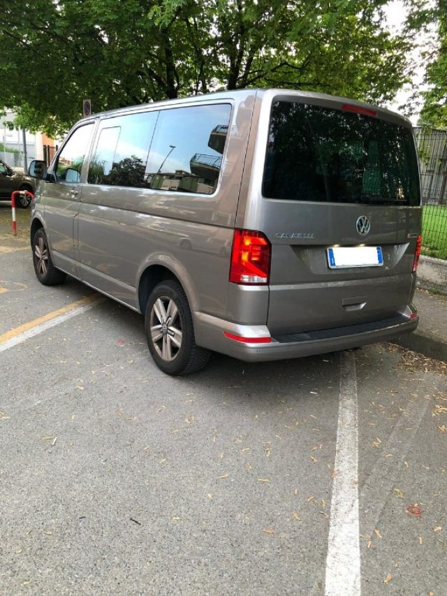 VOLKSWAGEN Caravelle usata, con Airbag Passeggero