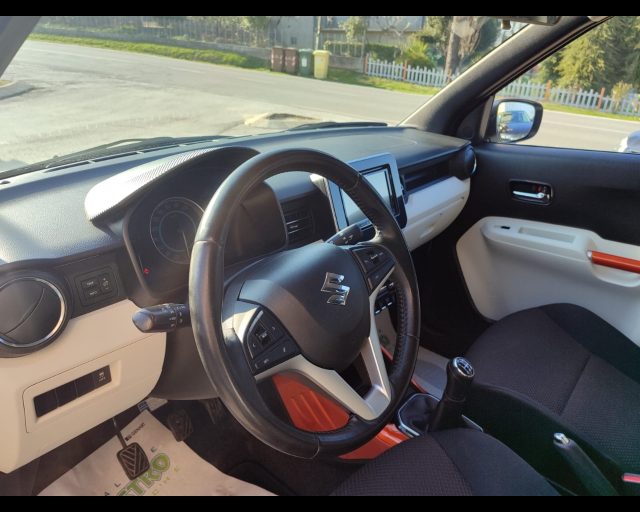 SUZUKI Ignis usata, con Autoradio