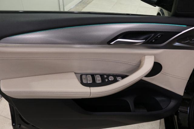 BMW X4 usata, con Specchietti laterali elettrici