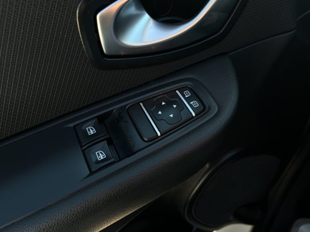 RENAULT Clio usata 16