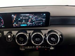 MERCEDES-BENZ A 180 usata, con Sistema di navigazione