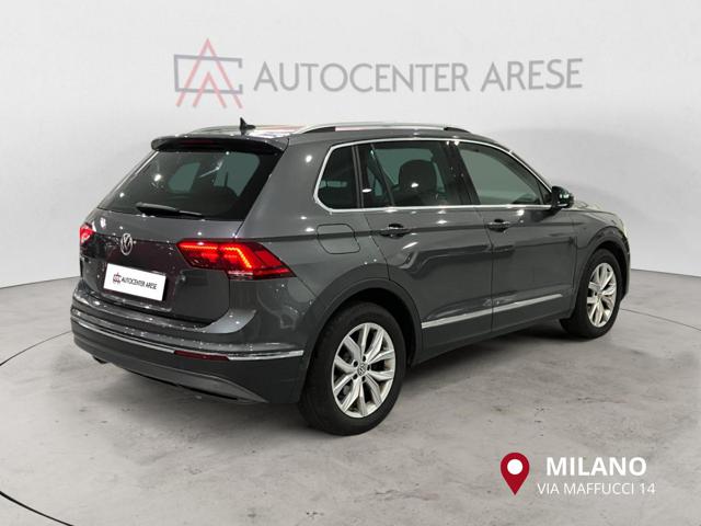 VOLKSWAGEN Tiguan usata, con Autoradio
