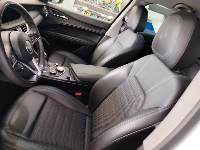 ALFA ROMEO Stelvio usata, con Autoradio digitale