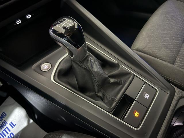 VOLKSWAGEN Golf usata, con Controllo automatico clima