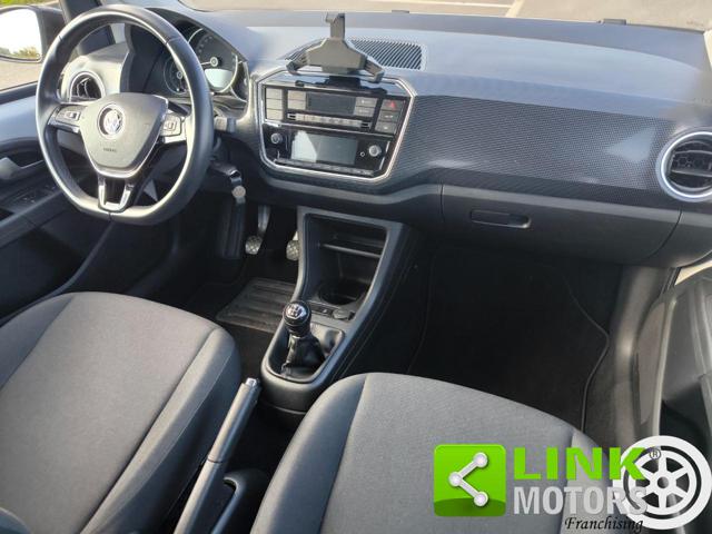 VOLKSWAGEN up! usata, con Autoradio