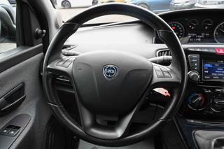 LANCIA Ypsilon usata, con Autoradio digitale