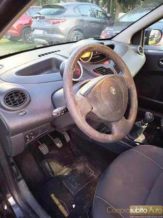 RENAULT Twingo usata 18