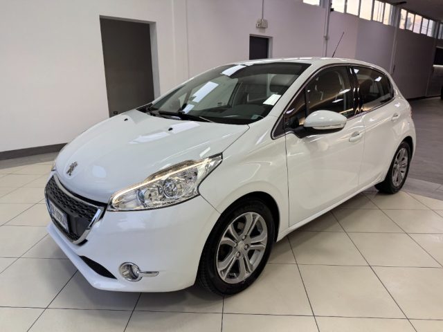 PEUGEOT 208 usata, con Airbag