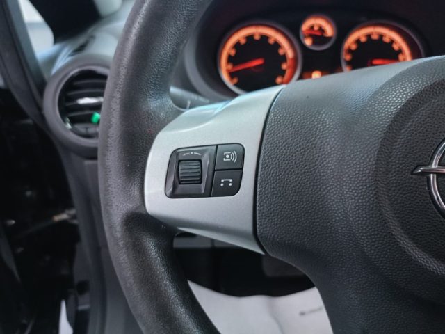 OPEL Corsa usata, con Servosterzo