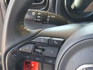 TOYOTA Yaris usata, con Specchietti laterali elettrici