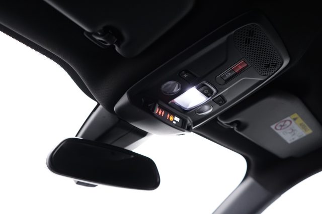 PEUGEOT 2008 usata, con Specchietti laterali elettrici