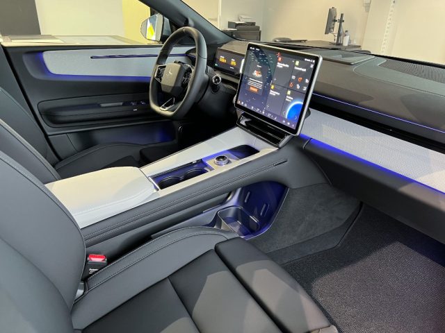 POLESTAR Polestar 4 usata, con ESP