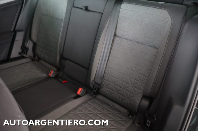 VOLKSWAGEN Tiguan usata, con Bracciolo