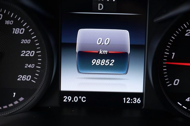 MERCEDES-BENZ GLC 220 usata, con Climatizzatore automatico, 2 zone