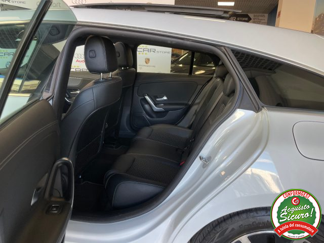 MERCEDES-BENZ CLA 180 usata, con Sedili riscaldati