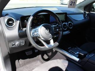 MERCEDES-BENZ GLA 200 usata, con Chiusura centralizzata