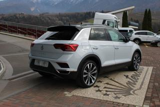 VOLKSWAGEN T-Roc usata, con Autoradio